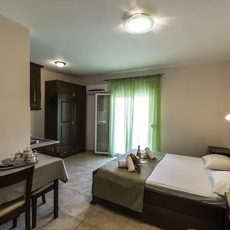 Hotel de apartamente Zeus Skala Potamia